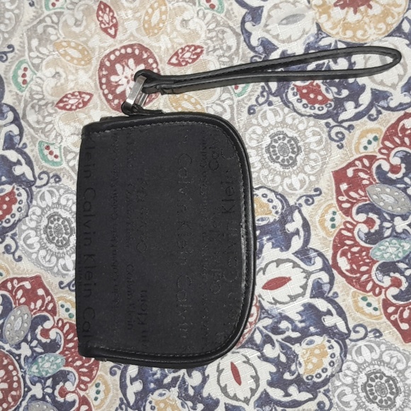 Calvin Klein Wristlet - Picture 3 of 5